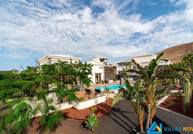 Villa in Playa Blanca - 144 - Casa Bonita (LH144) Villa in Playa Blanca - 144 - Casa Bonita (LH144)