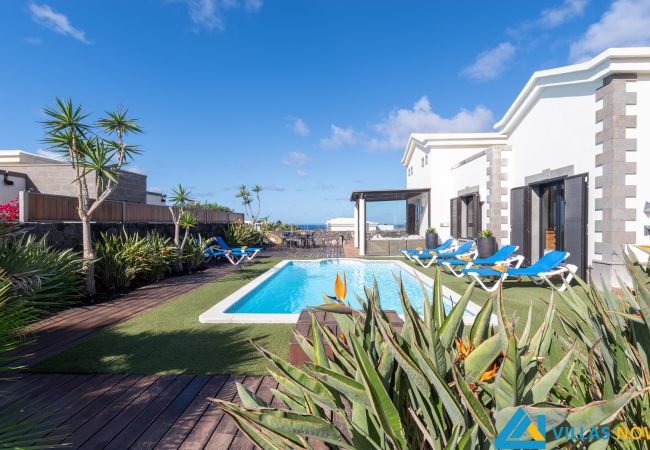 Villa in Playa Blanca - 204 - Casa Braeside (LH204) Villa in Playa Blanca - 204 - Casa Braeside (LH204)