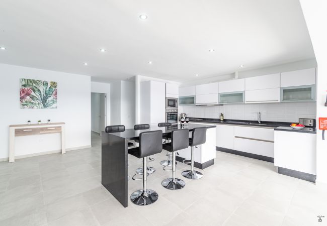 Villa in Playa Blanca - 215 - Villa Rossa (LH215) Villa in Playa Blanca - 215 - Villa Rossa (LH215)