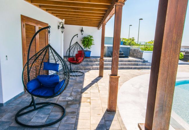 Villa in Playa Blanca - 217 - Casa Cacti (LH217) Villa in Playa Blanca - 217 - Casa Cacti (LH217)