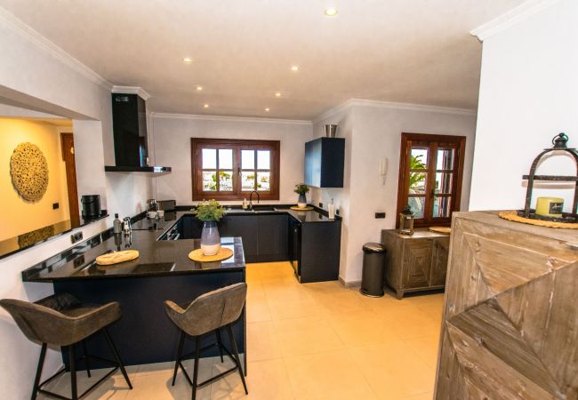 Villa in Playa Blanca - 217 - Casa Cacti (LH217) Villa in Playa Blanca - 217 - Casa Cacti (LH217)