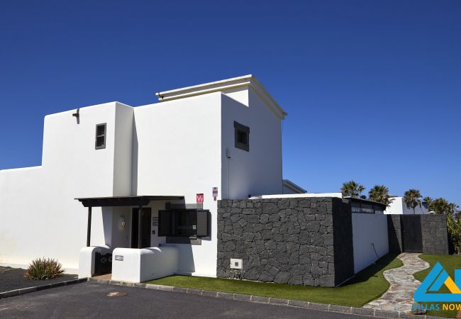 Villa in Playa Blanca - 227 - Casa Beluka (LH227) Villa in Playa Blanca - 227 - Casa Beluka (LH227)