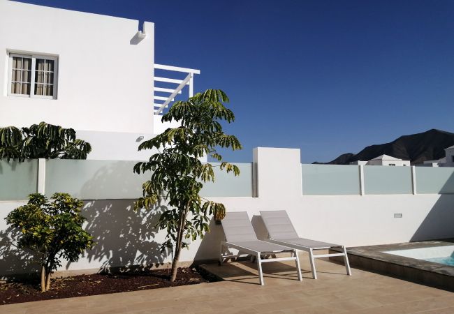 Villa in Playa Blanca - 233 - Villa Geny (LH233)