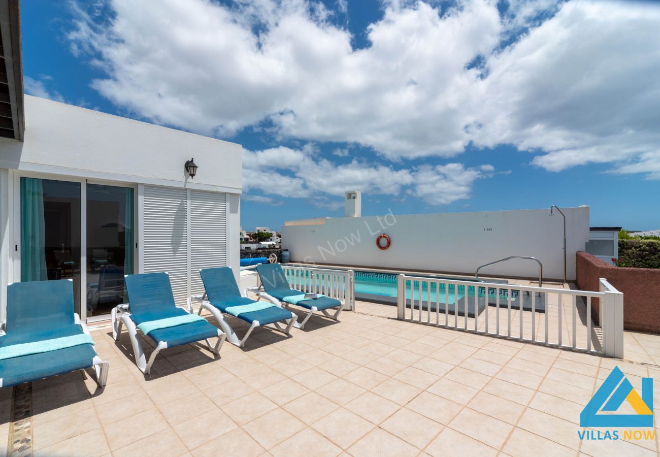 Casa Blanca - Terrace & Gated Swimming Pool 