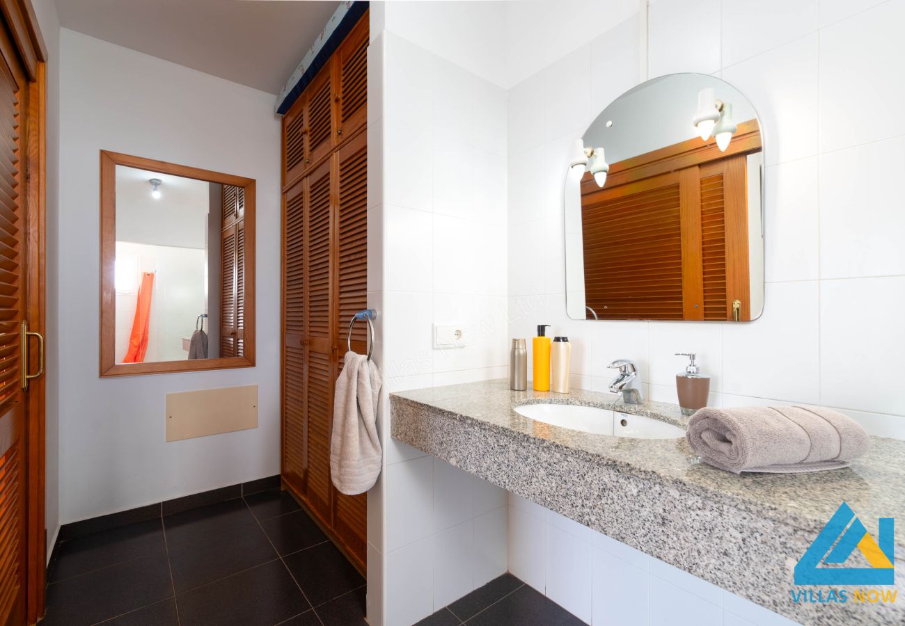 Villa in Playa Blanca - 242 - Casa Blanca (LH242)
