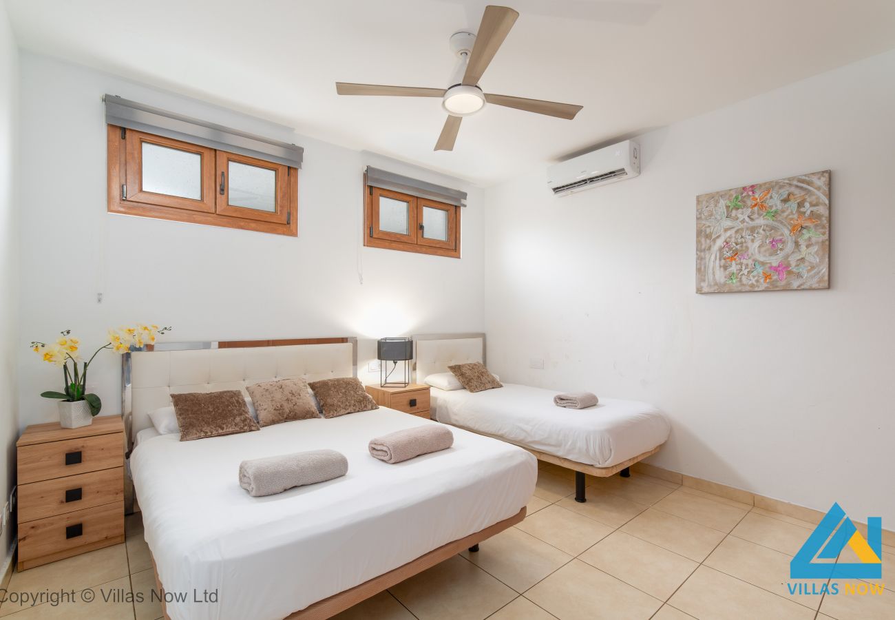 Villa in Playa Blanca - 286 - Vista Lobos 11 (LH286)