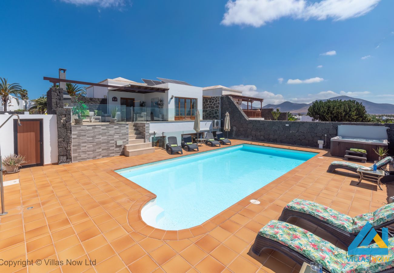 Villa in Playa Blanca - 286 - Vista Lobos 11 (LH286)